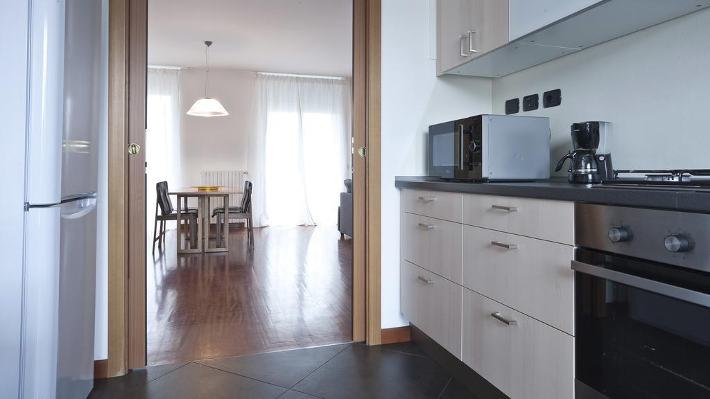 Italianway-Zanella Apartment Milano Ngoại thất bức ảnh